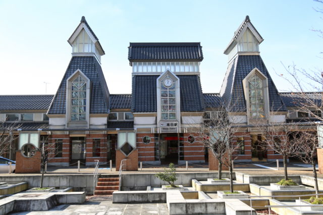 高田駅舎