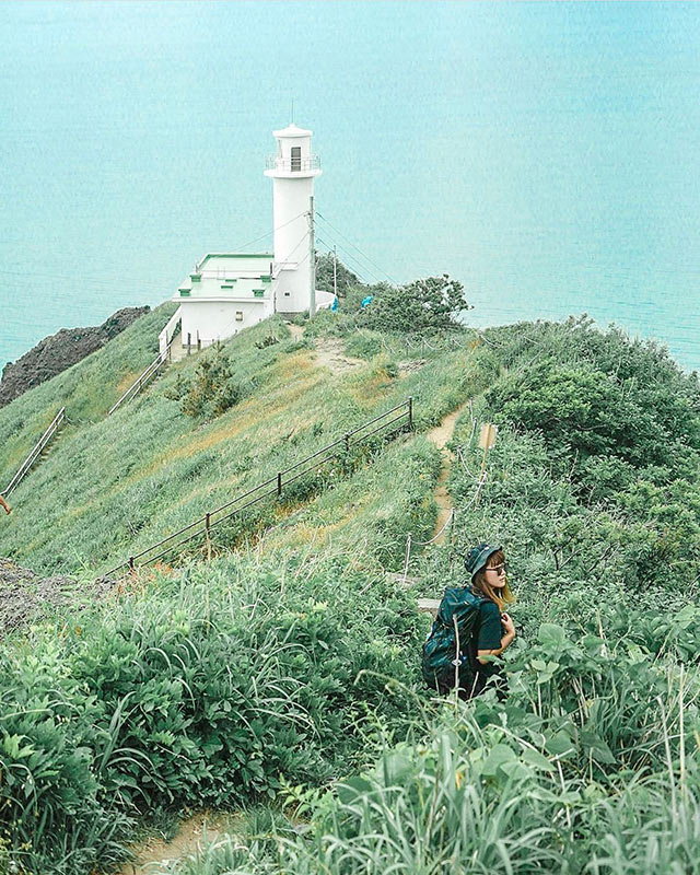 角田山にある灯台
