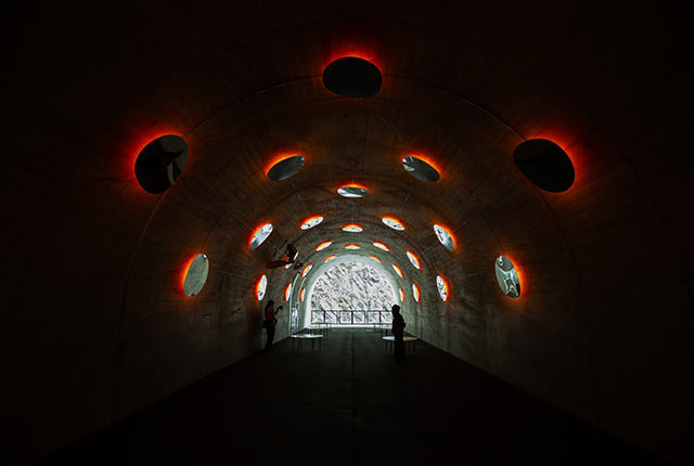 清津峡渓谷トンネルのアート作品