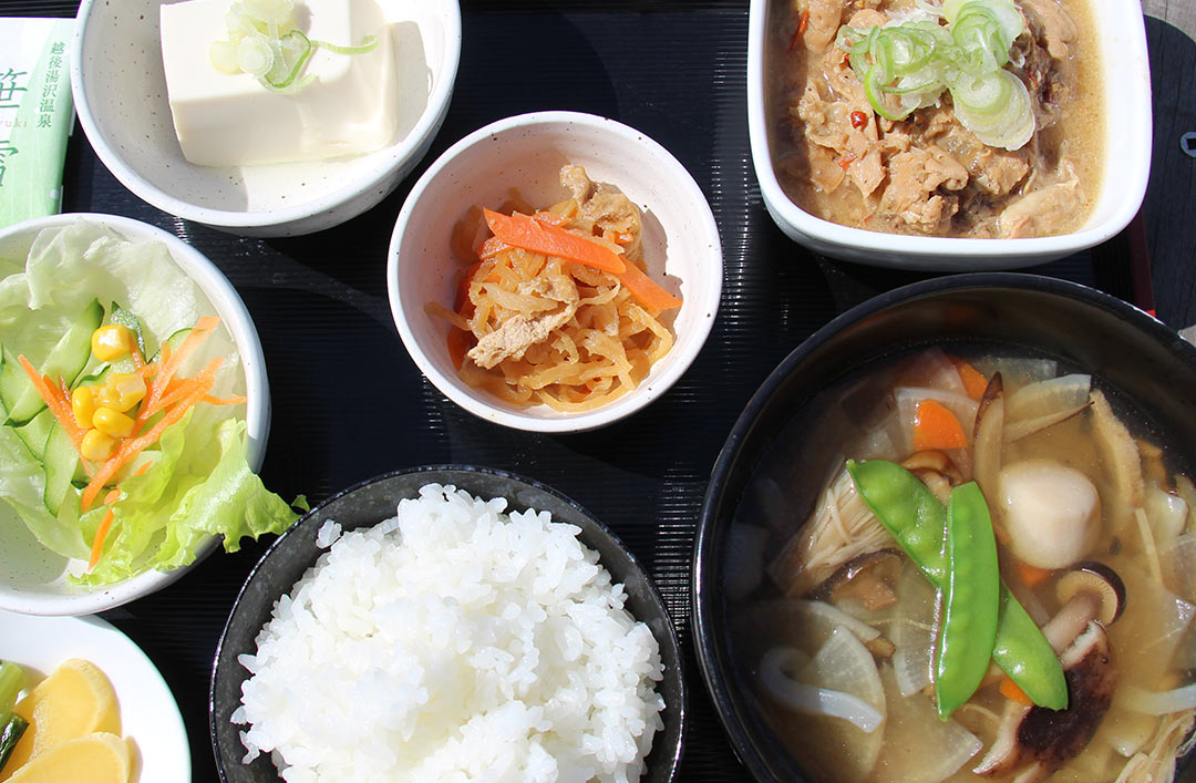 道の駅みつまた の名物 とろっとろ もつ煮定食 おすすめ 注目情報 新潟のつかいかた