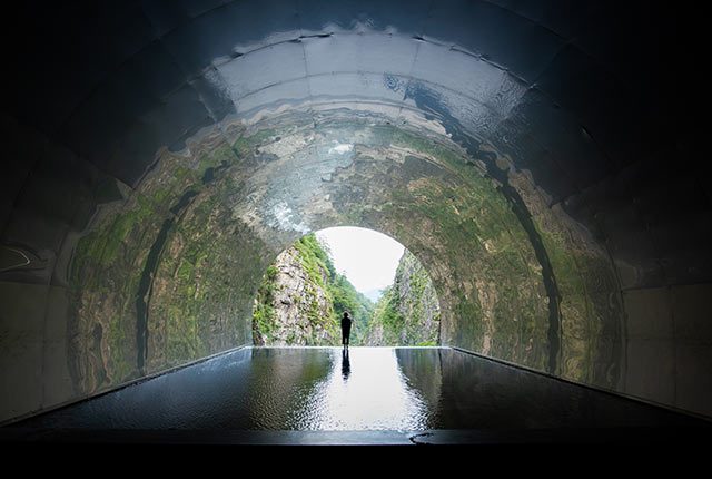清津峡渓谷トンネルにある『Tunnel of Light』