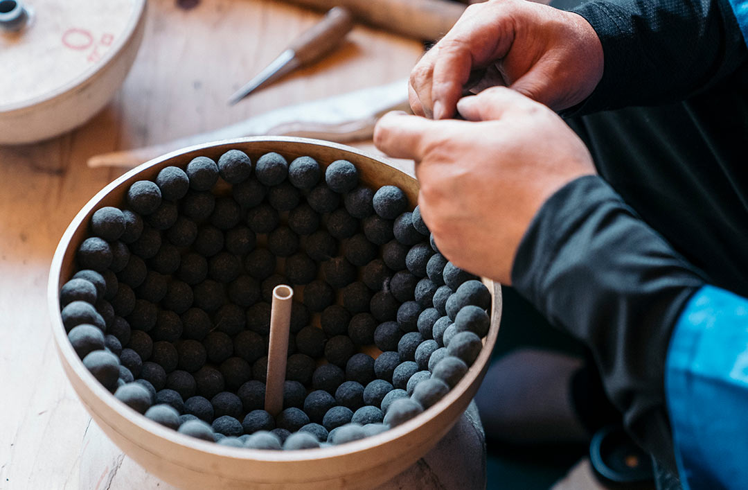 はじまりは戦国時代!? 一流の花火師たちが情熱を燃やす「打ち揚げ花火
