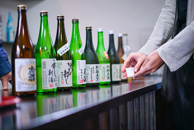 日本酒の試飲コーナー