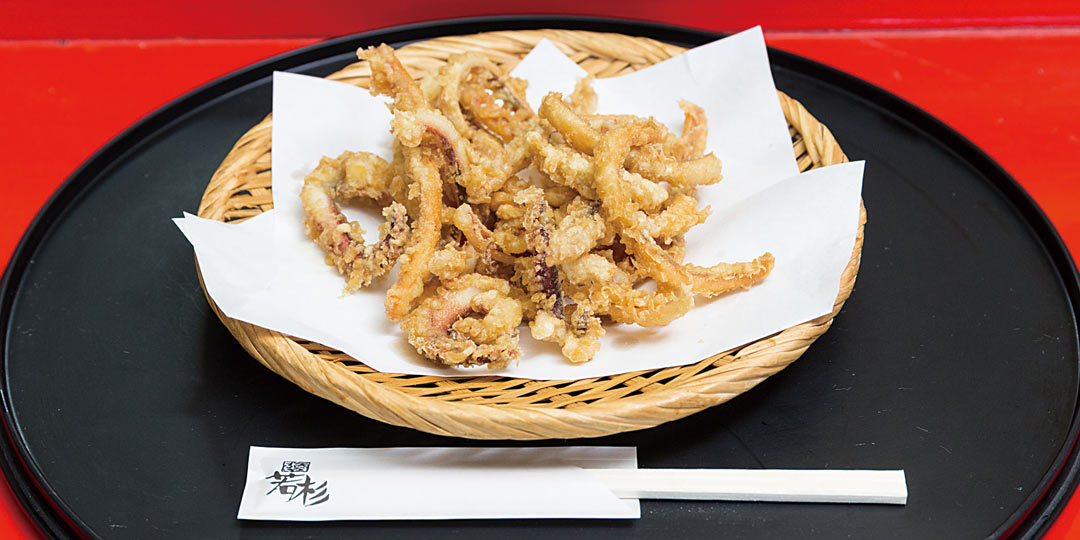 〈天ぷら 若杉〉の県民熱愛グルメ「するてん」。塩スルメが絶品天ぷらに