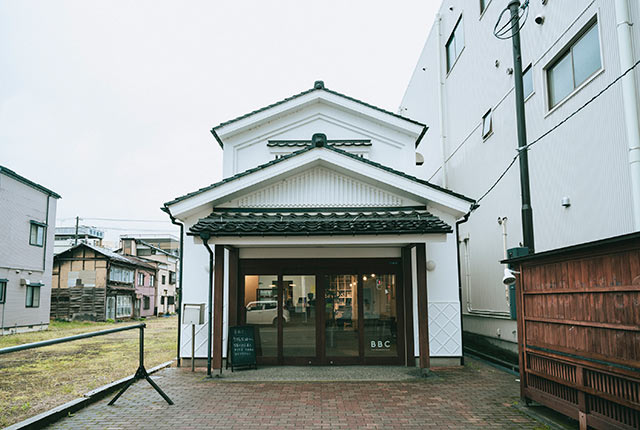 〈BBC Kamo Miyagemono Center〉の外観