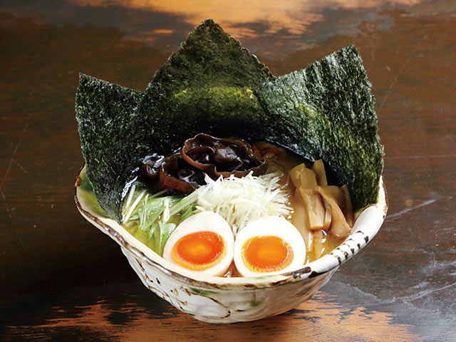 〈いち井〉のラーメン「焼きあご塩」