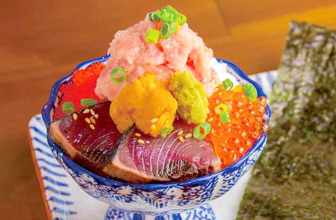 新潟旅の定番！〈ぽんしゅ館コンプレックス 角打ち〉で地酒と海鮮