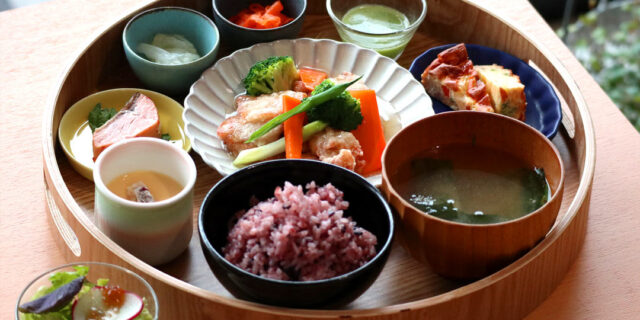 〈ごはんとだし umamito cafe〉で出合える、出汁の旨味を活かした絶品ランチ