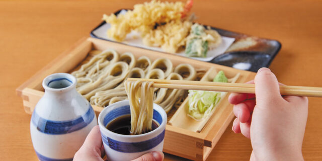 長岡で名物「へぎそば」を味わうならここ！ 地元で愛され続ける老舗〈越後長岡小嶋屋〉