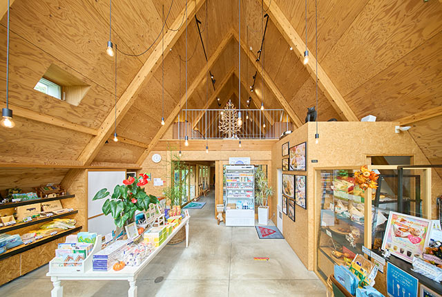 メロディバザールの内観