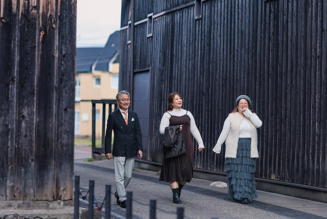 斎藤さんの案内で旧三国街道を歩く