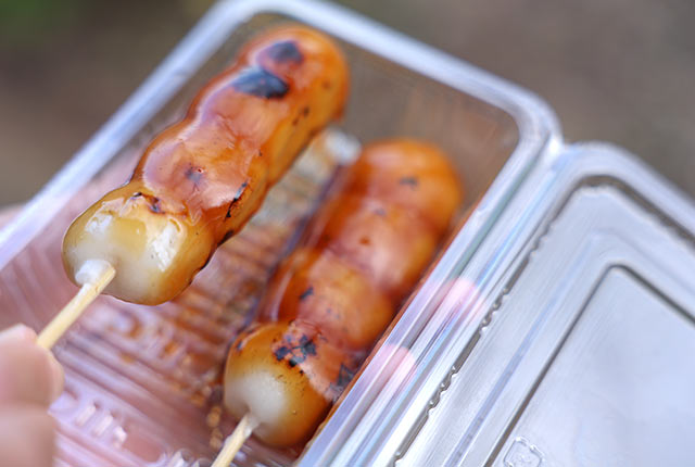 ２本１セットの醤油団子