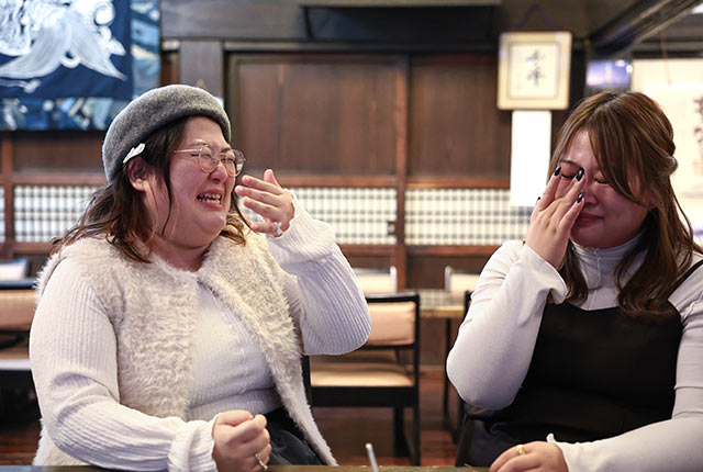 昔話に涙するぐっちさんとチカポンさん