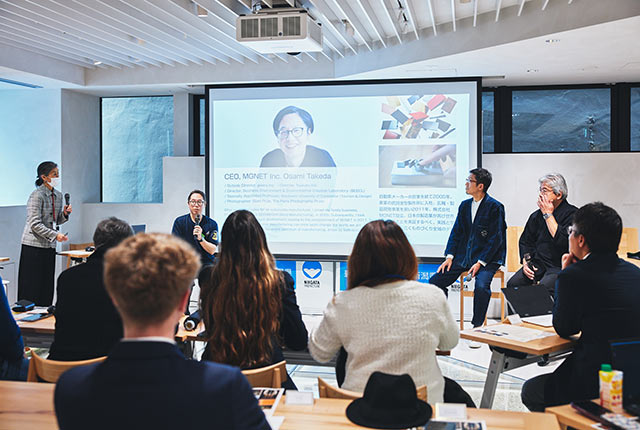 イベント中のトークの様子