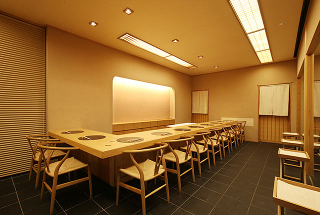 あららぎ内観・カウンター