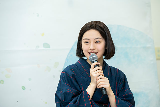 取材会時の上坂樹里さん
