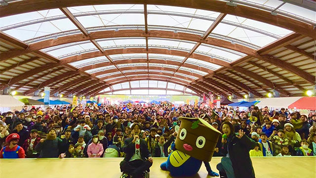 「佐渡ヶ島フェス2024」参加者全員で記念撮影
